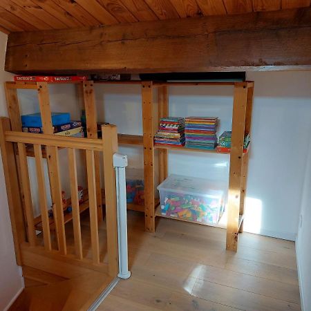 La Cambuse Des Gones - Gite 3 Chambres Thurins Экстерьер фото